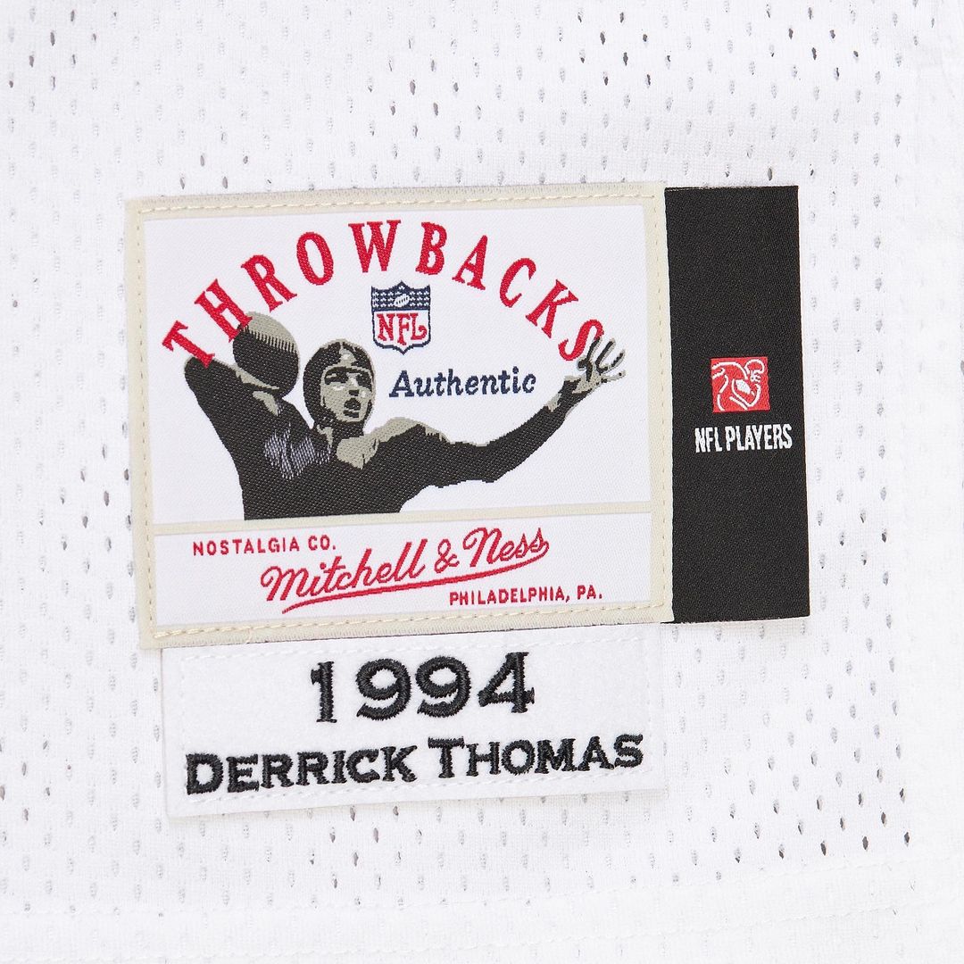 Kansas City Chiefs 1994 Derrick Thomas Mitchell & Ness Authentic Throwback Retired Player Jersey - White