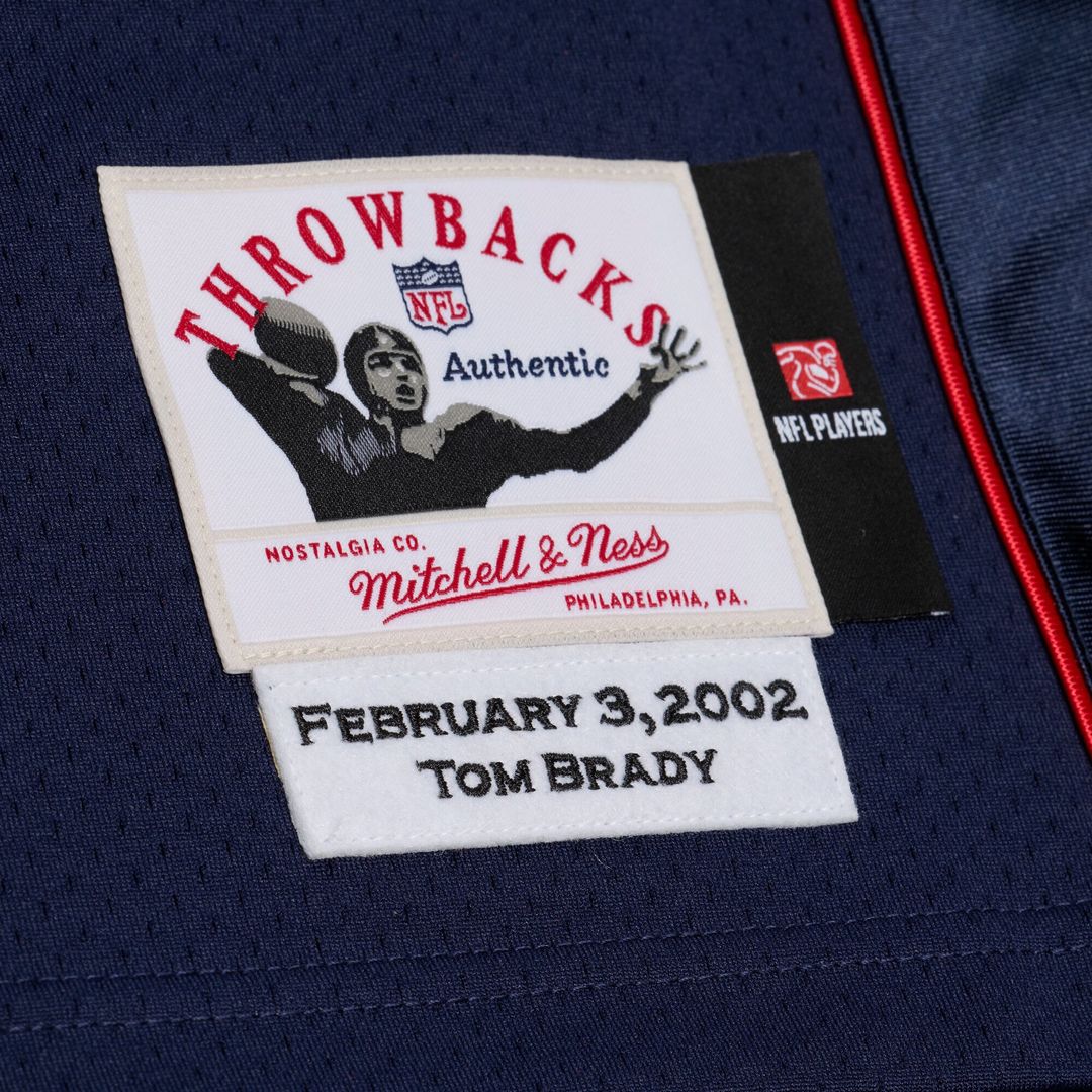New England Patriots Tom Brady Mitchell & Ness Super Bowl XXXVI Authentic Throwback Jersey - Navy